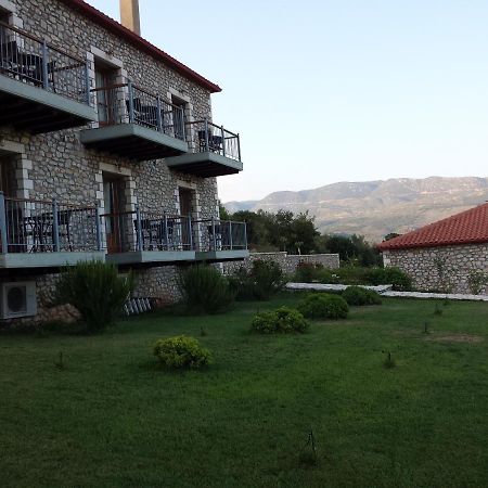 Hotel Pelasgos Karítaina Esterno foto